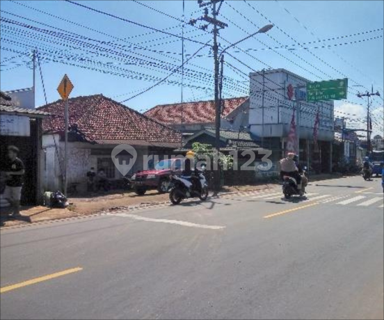 Gudang akses 40 Feet Luas dan Strategis Pinggir Jalan Raya