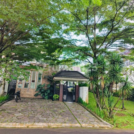 Rumah Mewah 2 Lantai Full Furnished Rancamaya Golf I Mountain View