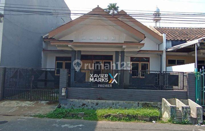 Rumah Terawat Dekat Pusat Kota di Taman Sulfat Malang