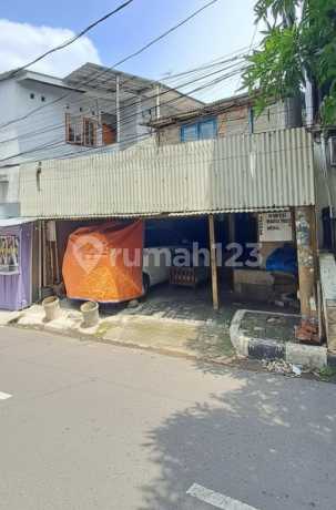 House Needs Renovation in Cipinang Jaya, East Jakarta