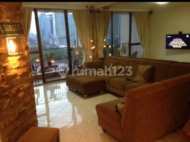 Dijual Unit 2BR 90 m2 Good Furnished di Apartemen Taman Rasuna