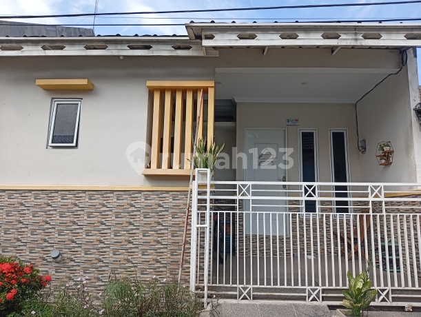Rumah Dijual 699 Jt (nego) Siap Huni Dalam Perumahan Chandra Baru Jatirahayu Jakarta Timur Rumah Dijual 699 Jt (nego) Siap Huni Dalam Perumahan Chandra Baru Jatirahayu Jakarta Timur