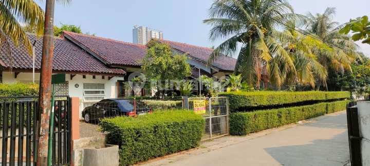 For Quick Sale: Spacious 709 m² House in Wisma Pondok Aren - Land Area Calculated, East-Facing, Certified Title (SHM).