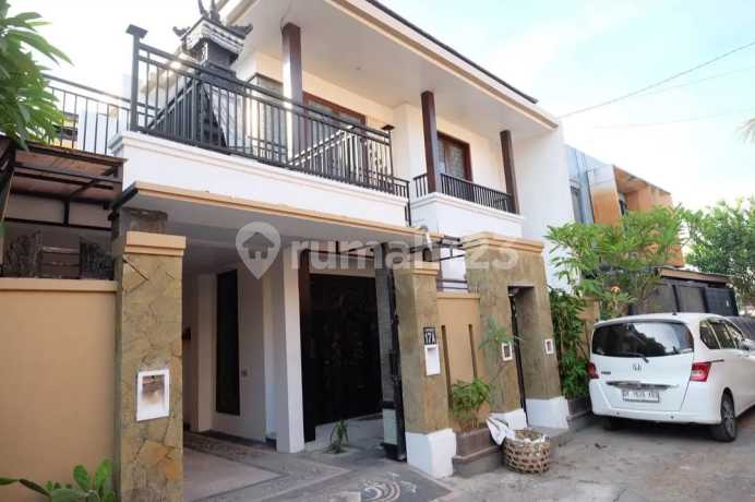 Rumah 2 Lt, Lok Strategis Pusat Kota