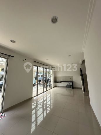Disewakan Rumah 3kt Pik2 Tahap 1 Siap Huni Disewakan Rumah 3kt Pik2 Tahap 1 Siap Huni