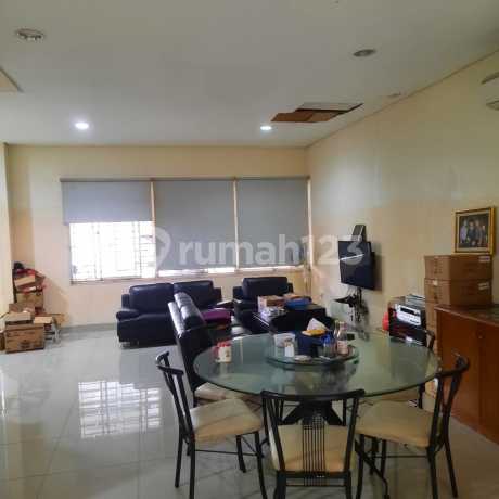 Dijual Rumah Golf Lake 8X20