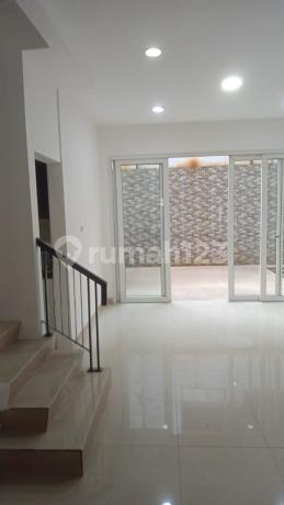 Golf Lake Cluster Atlantic Luxury House - 2 Floors, Strategic & Quiet Location Golf Lake Cluster Atlantic Luxury House - 2 Floors, Strategic & Quiet Location