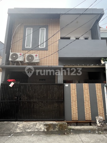 Wilson Rumah Siap Huni 2.5 Lantai Lokasi Bagus Di Poris Indah Wilson Rumah Siap Huni 2.5 Lantai Lokasi Bagus Di Poris Indah