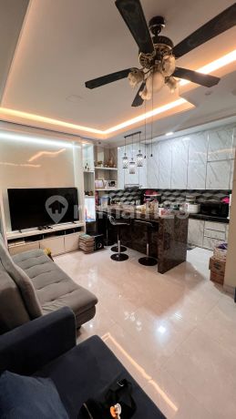 Wilson Dijual Rumah Grand Batavia Spring 2.5 Lantai