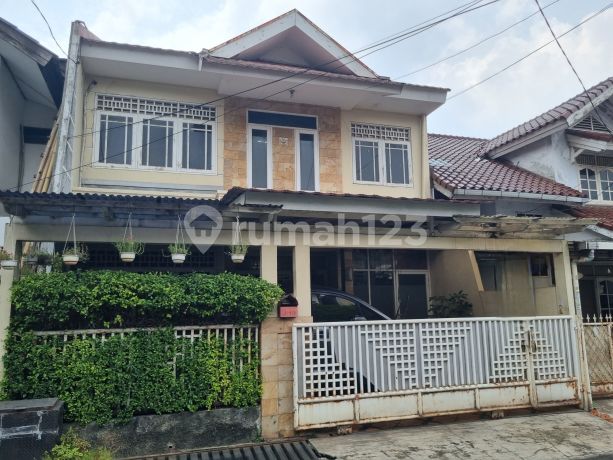 Rumah siap huni lingkungan nyaman Bumi Bintaro Permai