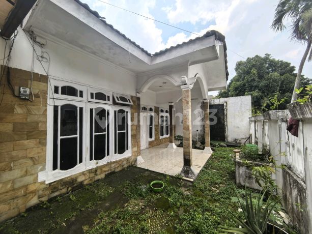Rumah Lama Dalam Komplek Harga Menarik Cinere Rumah Lama Dalam Komplek Harga Menarik Cinere