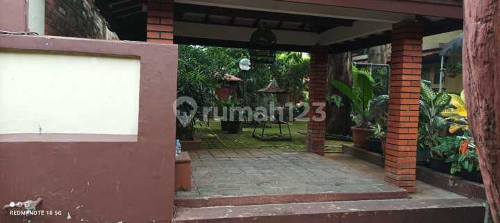 Rumah hadap Utara nyaman Halaman luas di Cidodol,lok strategis di Kebayoran Lama. Rumah hadap Utara nyaman Halaman luas di Cidodol,lok strategis di Kebayoran Lama.