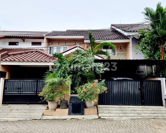 Rumah Bagus Lingkungan Oke Area Dalam Komplek Puri Flamboyan