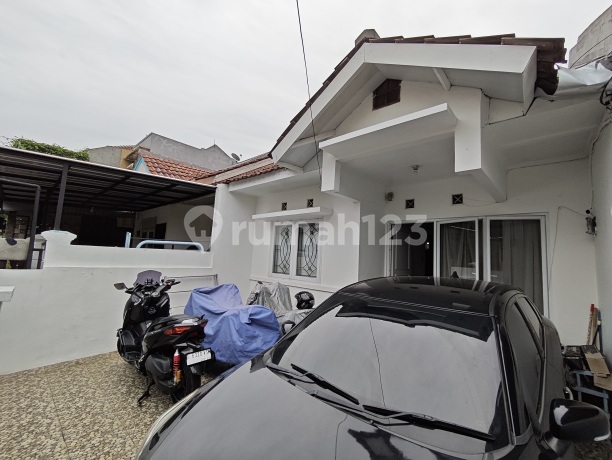 Rumah 2Lantai Furnished Diarea Komp Villa Inti Persada Pamulang