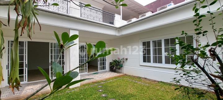 Rumah Bagus di Ampera Komplek Pejaten Barat Indah Jakarta Selatan