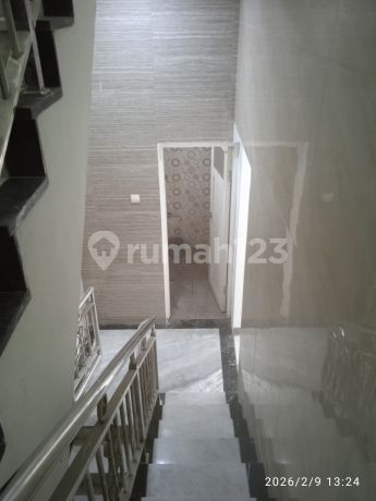 Graha Mulya Amanah Depok, Pusat Belanja Dekat ke D'mall & Ciplaz Depok, Rumah Bagus, 2 Lantai, 1,2Milyar bisa Nego, bisa KPR. Graha Mulya Amanah Depok, Pusat Belanja Dekat ke D'mall & Ciplaz Depok, Rumah Bagus, 2 Lantai, 1,2Milyar bisa Nego, bisa KPR.