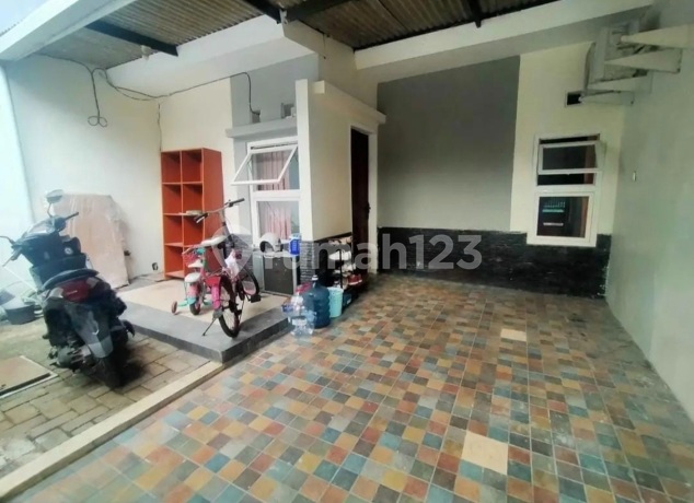 Dijual Rumah 1,5 Lantai Siap Huni Lokasi Perum. Surya Residence Buduran Sidoarjo Dijual Rumah 1,5 Lantai Siap Huni Lokasi Perum. Surya Residence Buduran Sidoarjo