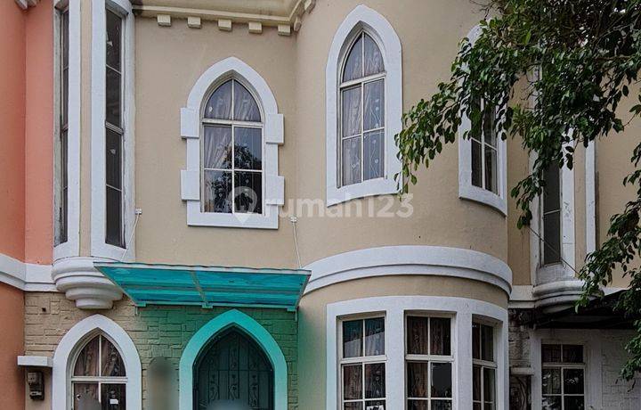 Dijual Rumah di Taman Britania 2 Lantai dekat pintu tol, sekolah, supermarket