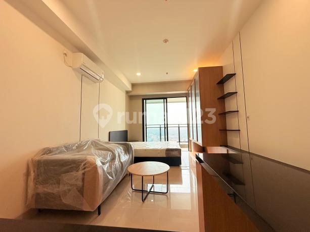 Apartement Saffron Aeon Mall Sentul City Bangunan Baru, Type Studio,best View Pegunungan Furnish