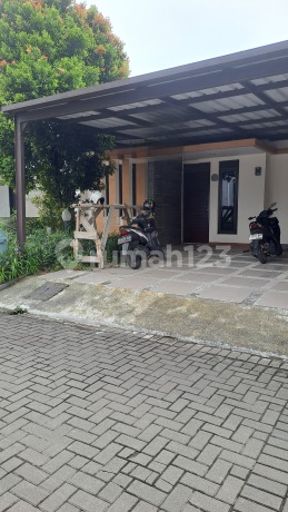 Rumah Bagus Nyaman di Komp Grand Sharon Soekarno Hatta