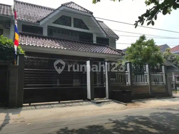 Rumah Bagus Mewah Dekat Gedung Sate di Bandung Kota Cikutra