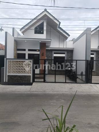 Rumah Mewah Bangunan Kokoh Siap Huni bisa KPR di Perum Barata Harapan Jaya Bekasi