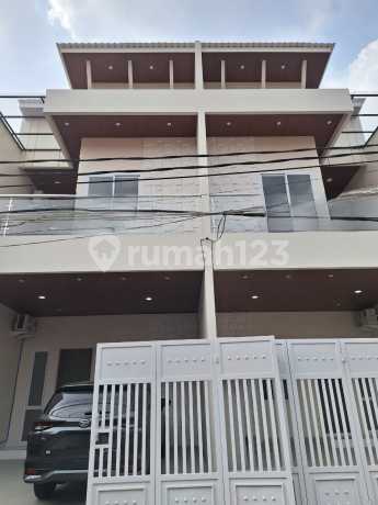 Rumah Strategis Pondok Gede Housing Dekat Tol & Bandara Siap Huni