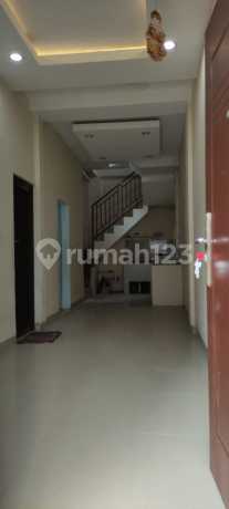 Rumah 2.5 Lantai Rapi Siap Huni Citra Pasundan Curug 