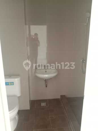  Taman Paris Lippo Karawaci Tangerang, Satu Lantai Di Lantai Dua,