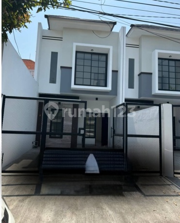 Rumah Baru Gress di Rungkut Asri Row Jalan 3 Mobil .. Murah ‼️