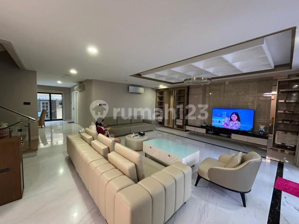 Rumah Pik Bangunan Kontraktor Furnish + Marmer [10X18m]