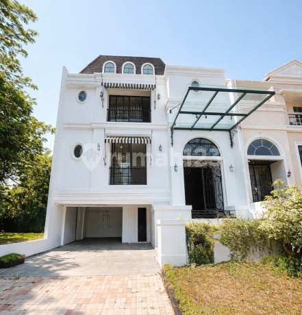 Rumah Mewah Baru Pik Florence American Classic (10X25m) Rumah Mewah Baru Pik Florence American Classic (10X25m)