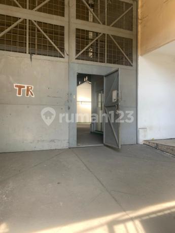Good Warehouse Ready to Use at Mas Airport Near Soeta Airport.