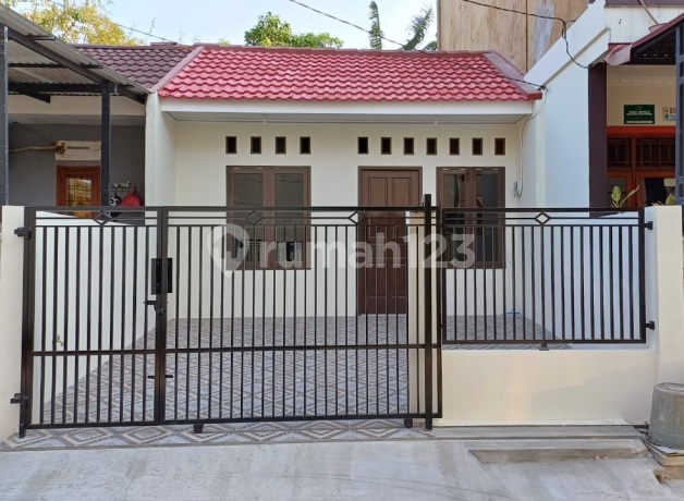 Rumah Siap Huni di Mutiara Gading Timur Bekasi Rumah Siap Huni di Mutiara Gading Timur Bekasi