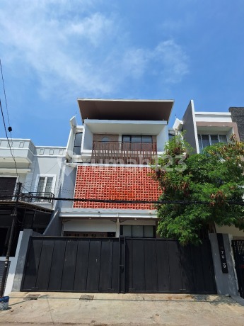 Rumah Muara Karang Luas 300M2, Cocok untuk Kantor, Jalan.lebar, Murah Rumah Muara Karang Luas 300M2, Cocok untuk Kantor, Jalan.lebar, Murah