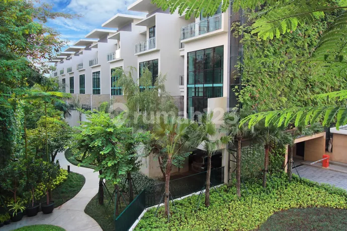 Pakubuwono Town House Kebayoran Baru Private Pool & Lift Pribadi Pakubuwono Town House Kebayoran Baru Private Pool & Lift Pribadi