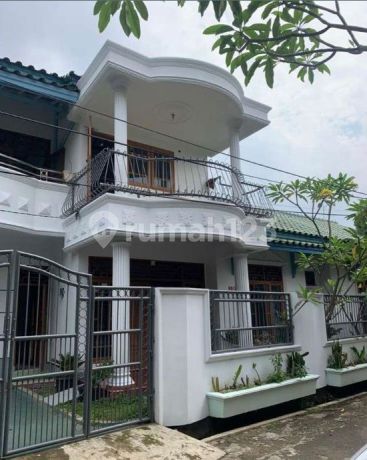 Rumah di Taman kedaung Bagus