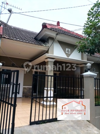 Rumah di Villa Nusa Indah 5