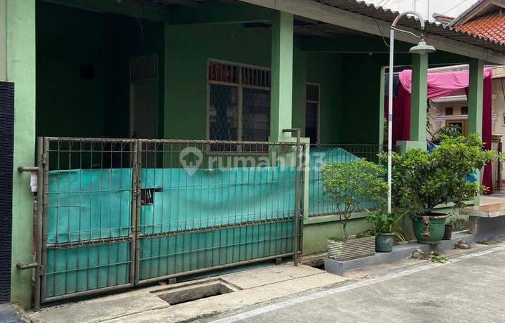 Dijual Rumah Hook di Pondok Timur Indah, Bekasi