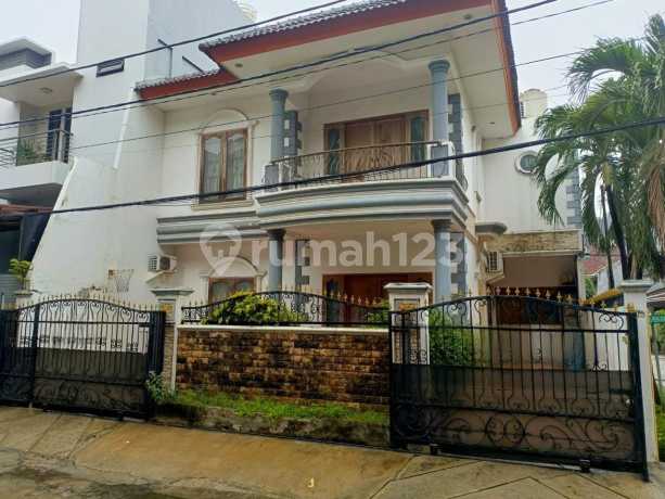 Rumah Furnished Siap Huni Lantai Bagus di Sunter