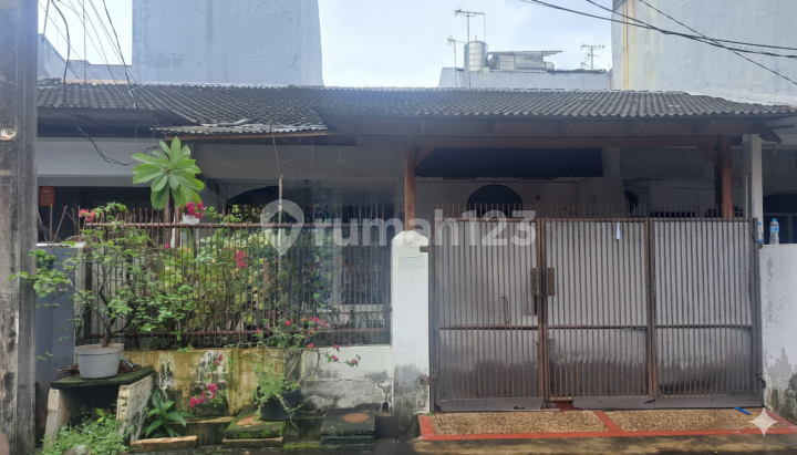 Selling a Good House in a Strategic Location in Sunter