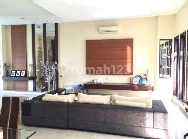 Rumah Bagus Minimalis Dengan Desain Mewah di Taman Villa Meruya Jakarta Barat