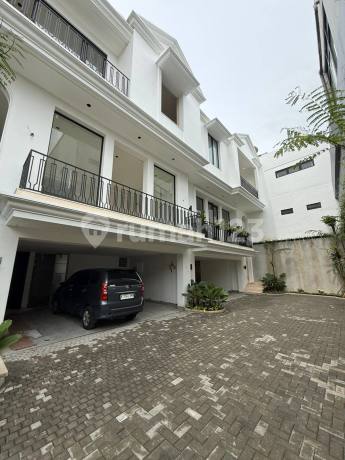 Brand New Luxury Townhouse, Available 4 Unit