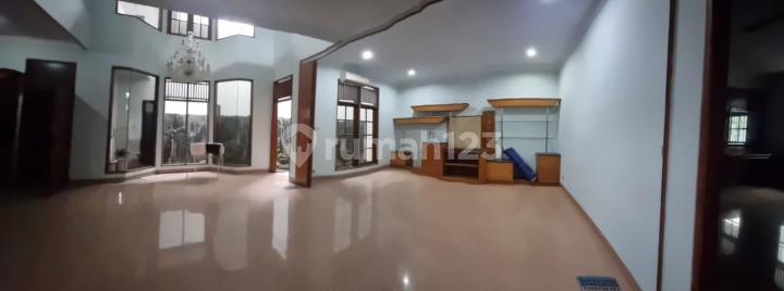 House on Boulevard Jl. Jambore Cibubur, East Jakarta Real House on Boulevard Jl. Jambore Cibubur, East Jakarta Real