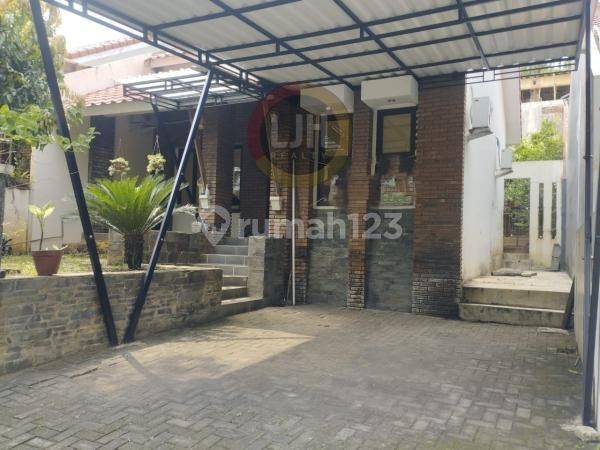 Rumah siap huni di Villa Pinus