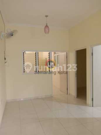 Rumah siap huni di Plamongan Indah