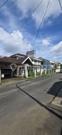 Rumah Tua Butuh Renov Di Komp Idi Pettarani Makassar Rumah Tua Butuh Renov Di Komp Idi Pettarani Makassar