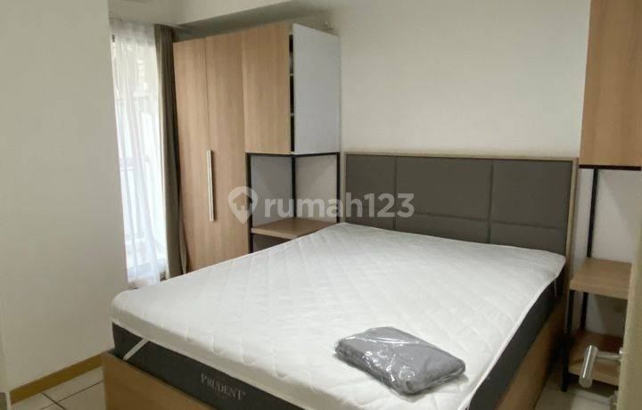 DIJUAL APARTEMEN M TOWN GADING SERPONG 2 BEDROOM FULL FURNISHED BAGUS KOMPLIT LANTAI ATAS