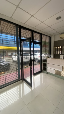 Ruko Huk Puri Kencana Jakarta Barat Siap Pakai 3,5 Lantai Sudah Renov 