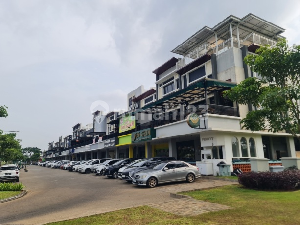 Ruko Hoek Gandeng Gading Serpong dijual, View Danau, Parkir Luas, Jarang Ada Ruko Hoek Gandeng Gading Serpong dijual, View Danau, Parkir Luas, Jarang Ada